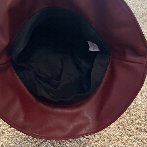 Burgundy faux leather bucket hat - Picture 4 of 6